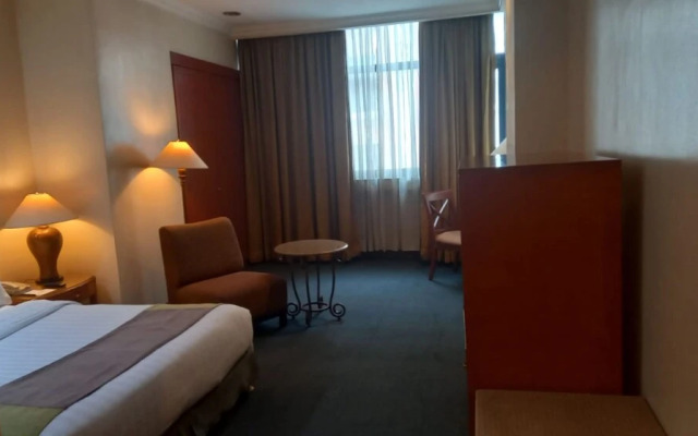 Capital O 914 Makati Palace Hotel