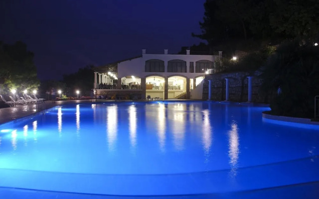 Club Bellamare Beach