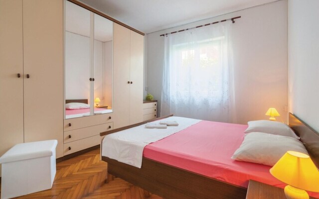 Beautiful Apartment in Supetar With 2 Bedrooms and Wifi