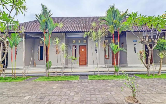 OYO 92203 Tata Guest House