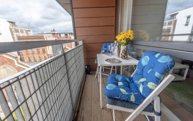 Top Floor Modern 2BD Flat in Northern Quarter