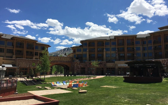 Sundial C006-005a 3BR