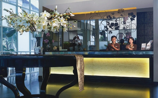 Grand Kecubung Hotel