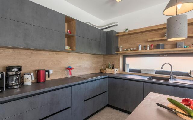 Modern holiday home in Novigrad with swimming pool