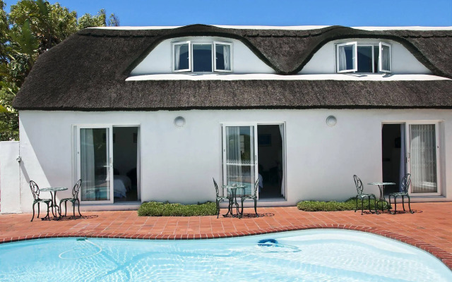 Lagoon Lodge