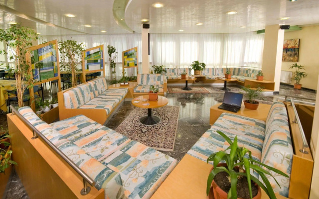 Hotel Nember