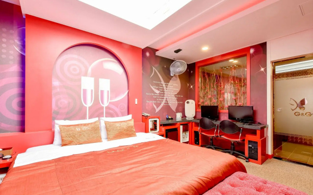 Thebay Hotel
