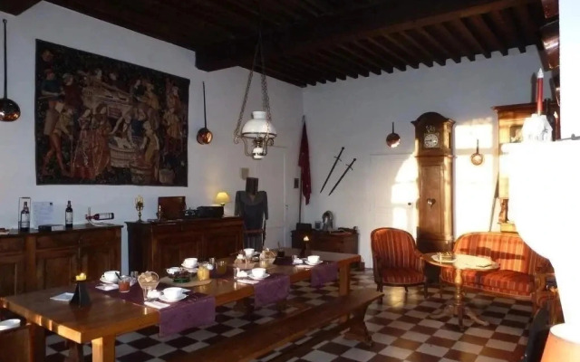 Chateau Les Tours Seguy