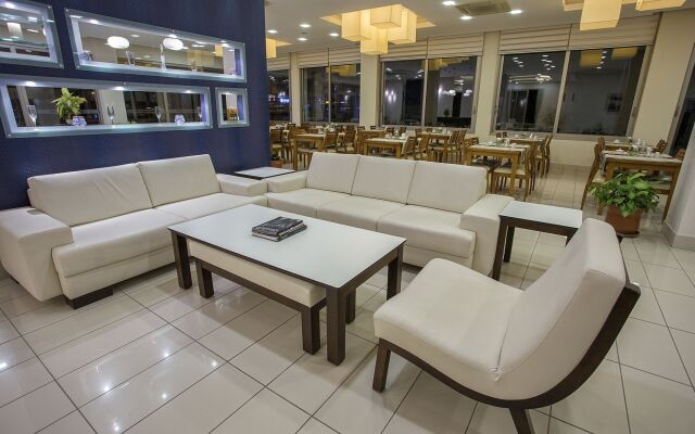 Cilek Marina Hotel