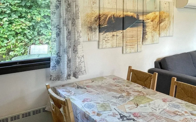 4 Person Holiday Home in Beddingestrand-by Traum