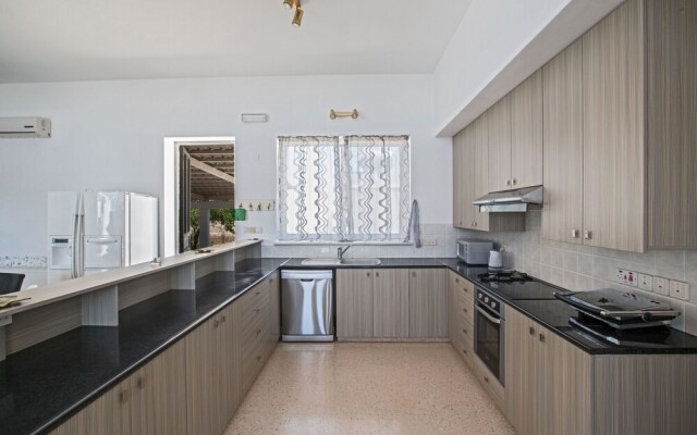 Celebrity Villa Jamie Laing