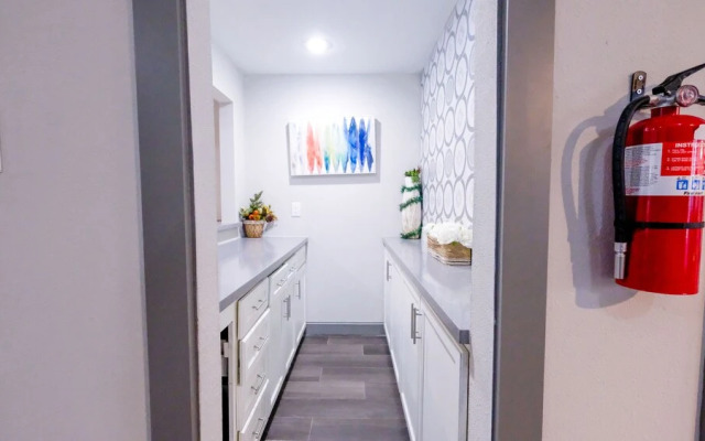 3Bdrm 3.5Bath 7Beds - NRG GRB MM-Park