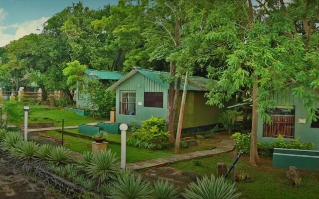 Safari Village Hotel