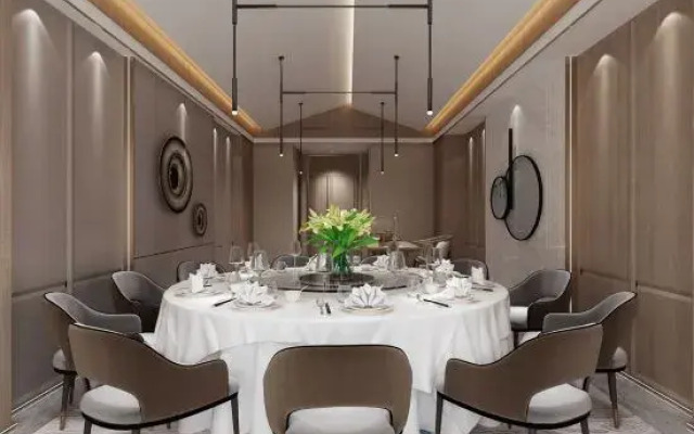 Crown Mingyue Hotel Wenzhou (Longwan Yiyu Square Branch)