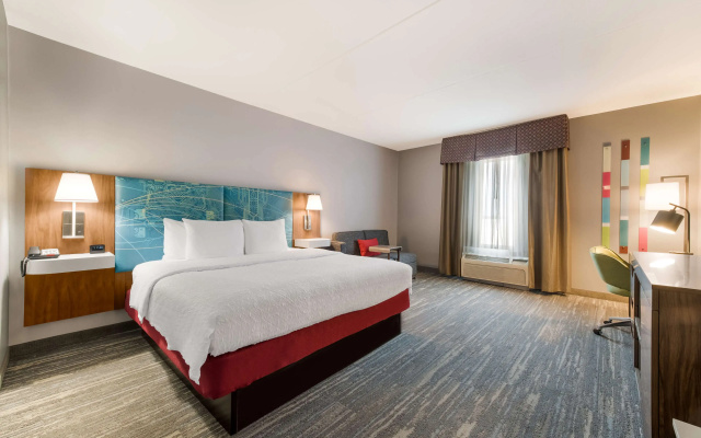 Hampton Inn & Suites Charlotte Airport
