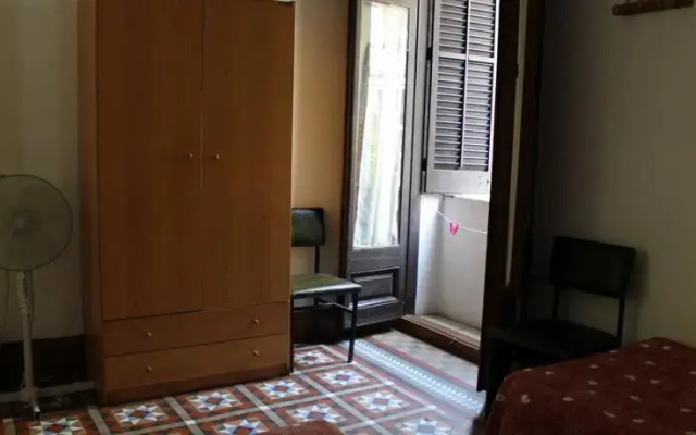Pensión Cortés Diputación