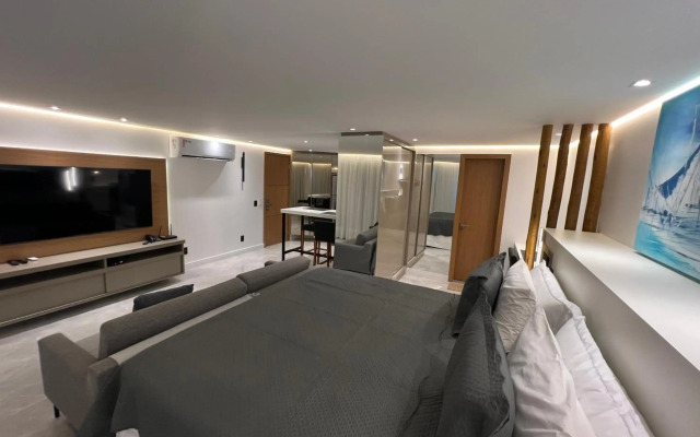 Iate Plaza Hotel