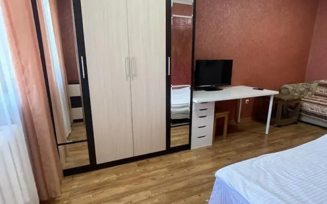 Илне  Двухкомнатная квартира на Арктической 18