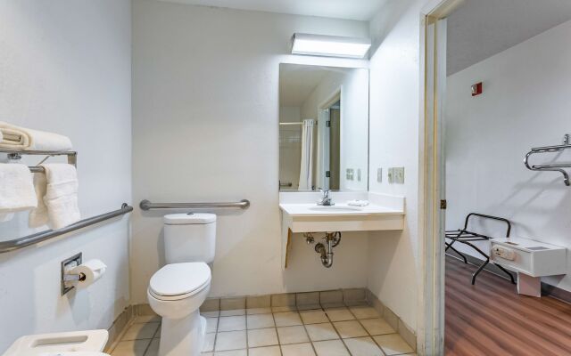 Motel 6 Santa Fe Central