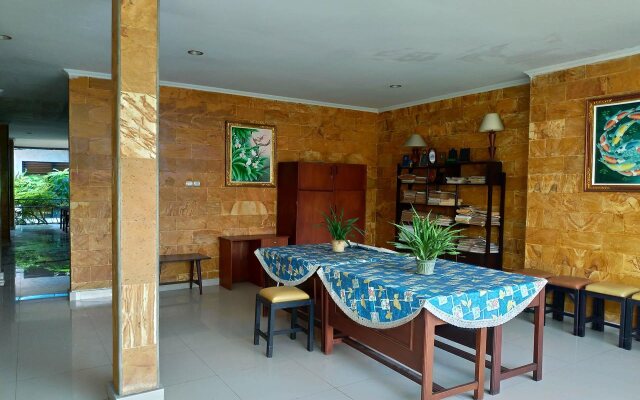 Catur Adi Putra Hotel