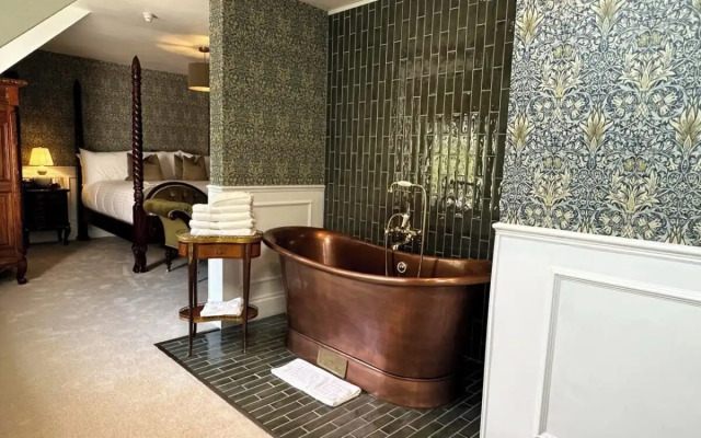 Plas Dinas Country House