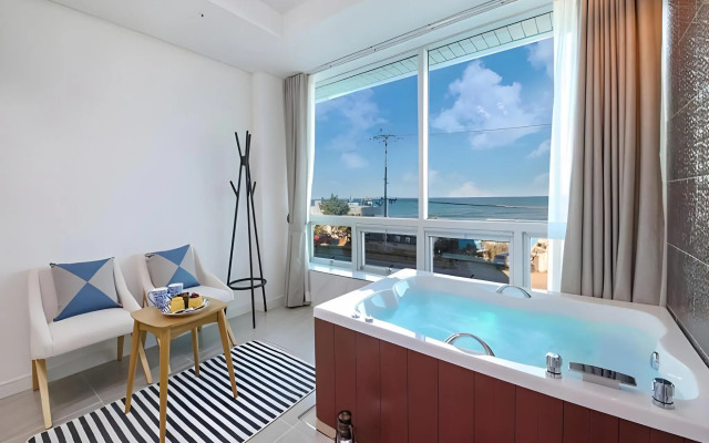 Gangneung Ara Spa Pension