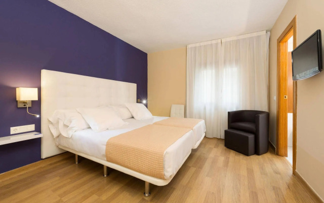 TRYP Ciudad de Alicante Hotel