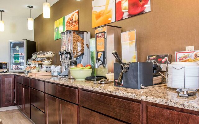 Quality Inn Grand Rapids South-Byron Center
