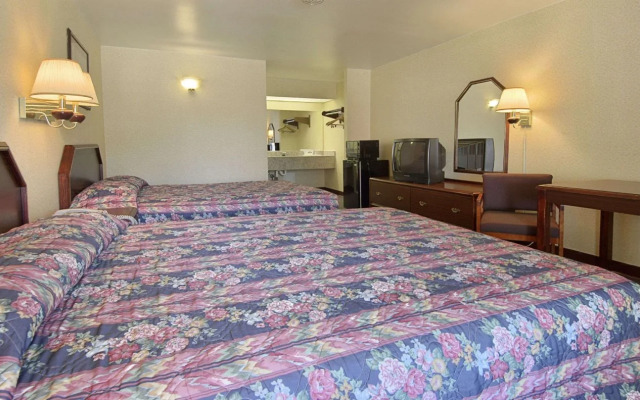 Brentwood Inn & Suites