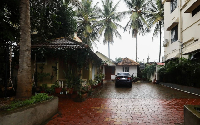 OYO 7030 Four Seasons