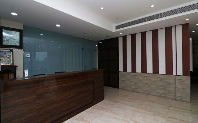 OYO 29383 Hotel Heaven Heights