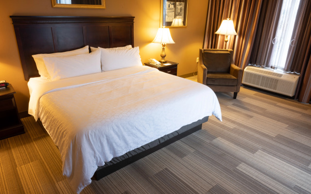 Holiday Inn Exp Stes Univ