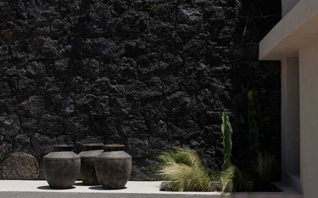 Alaso Design Suites - Adults Only