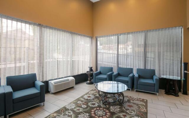 SureStay Plus Hotel by Best Western Gatlinburg