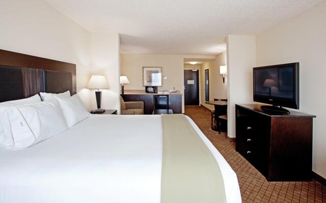 Holiday Inn Express & Suites Newberry by IHG