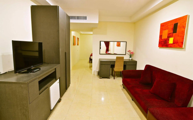 Square One Hotel Patong