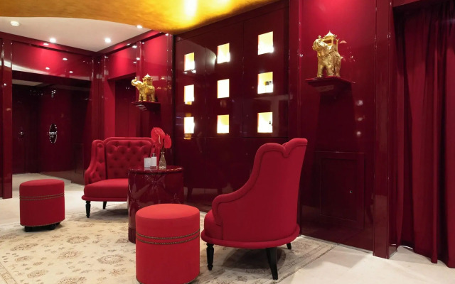 La Reserve Paris Hotel and Spa