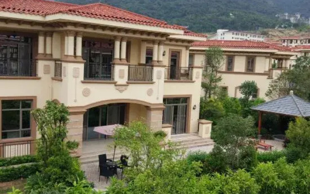 Splendid Xiangjiang Hot Spring Villa