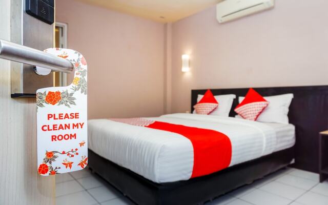 OYO 382 Pagaruyung Hotel Batusangkar