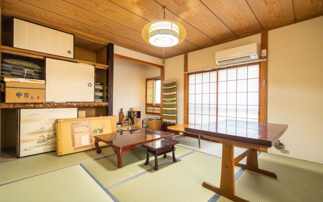 ZAITO Tokyo Oshiage Economy Inn