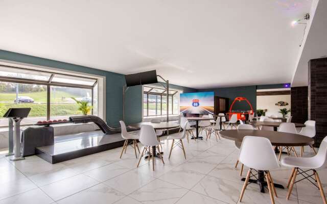 Quality Inn & Conference Centre