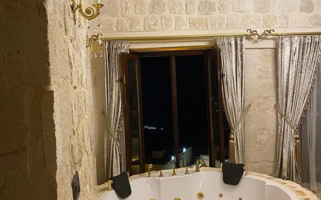 antikhan otel