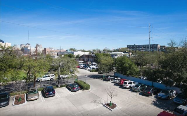 Stylish Condos Close to Art and Culture