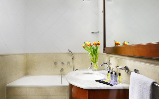 Linea Uno Hotel & Residence Milano