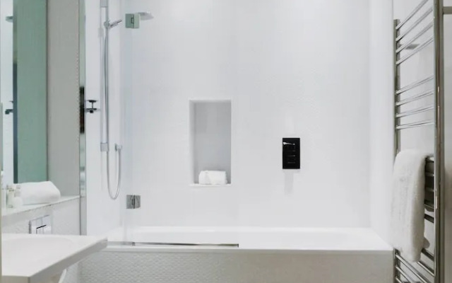 Priory Road by Onefinestay