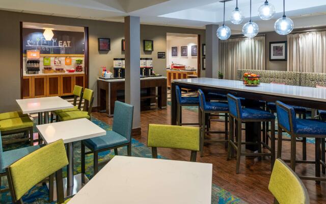 Hampton Inn Kansas City-Lee's Summit