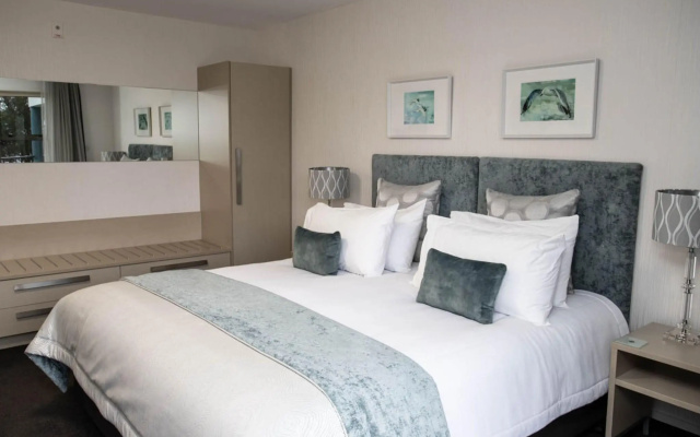 Radfords on the Lake – Guest Rooms – Te Anau