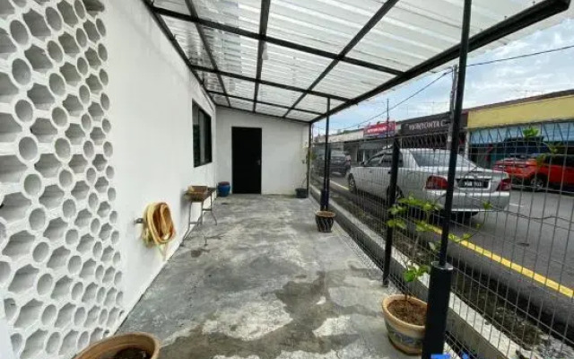 Ruma Junction 370 Ujong Pasir