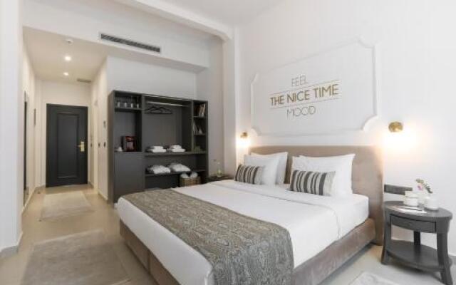 The Mood Luxury Rooms