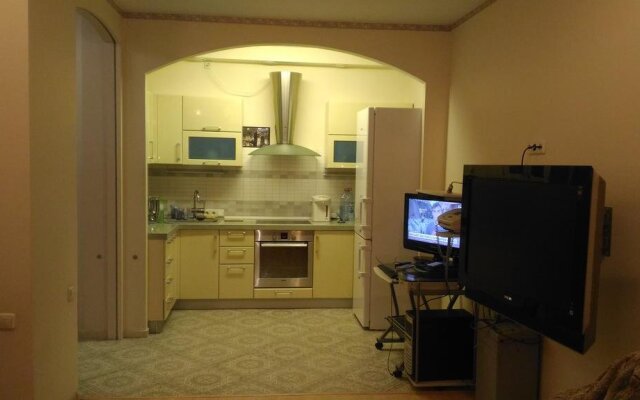 Kakhovka 18/1 Apartment